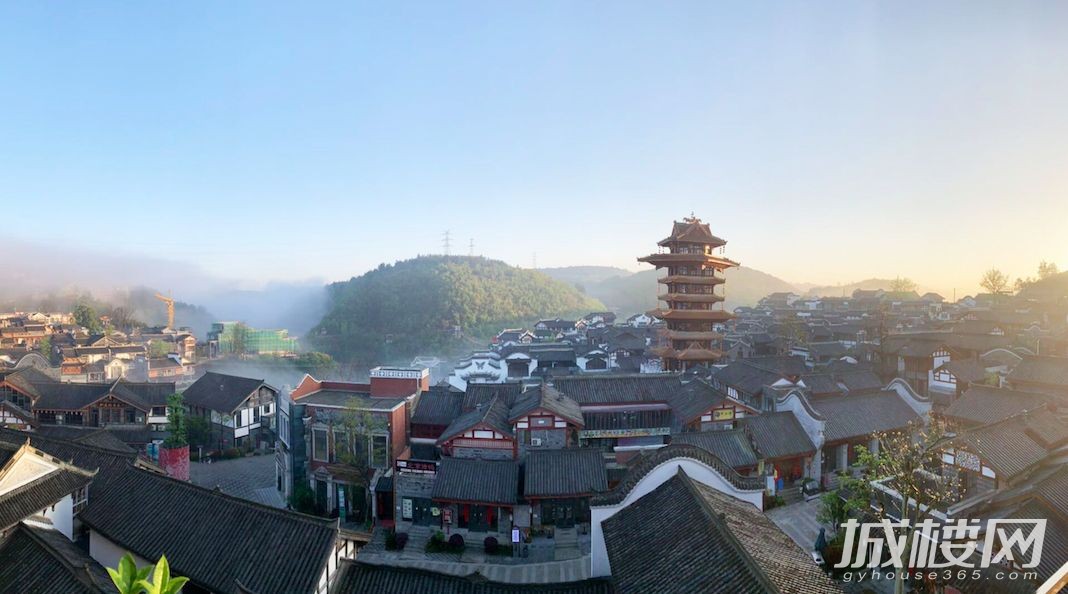 贵阳中铁双龙镇建面约264-358㎡峡谷景观院墅限量发售