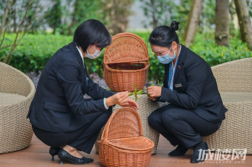 龙湖智创生活“善居计划”为百余社区按下刷新键