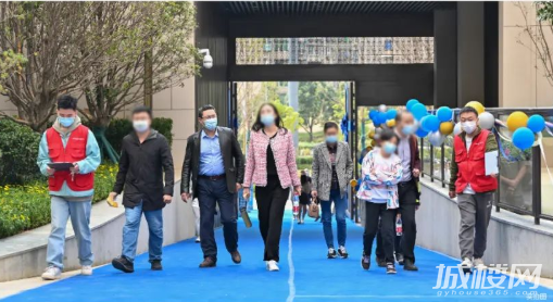 贵阳金茂观山湖博雅组团工地开放日邀业主实景鉴证美好
