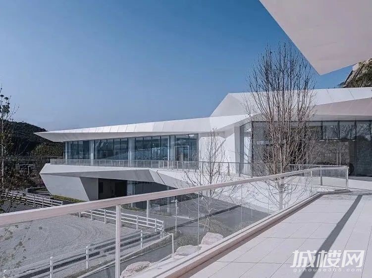 贵阳铁建城|推广马术体育 助力青少年梦想