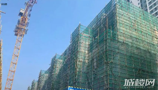 佳兆业樾伴山二月最新工程进度播报 一及二期多栋楼主体已封顶