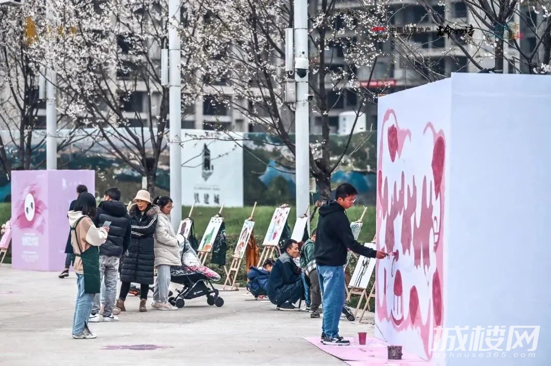 贵阳的春天来了,不如和铁建城饮马湖见个面?