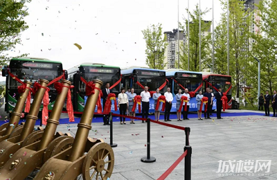 中铁国际生态城地铁二号线接驳专线正式开通 9月持乘车券免费乘坐