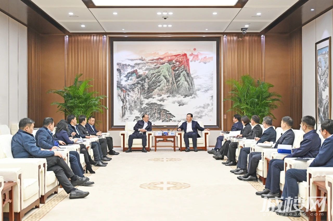 加强合作!中国铁建党委书记戴和根与贵州省工商联主席李汉宇会谈