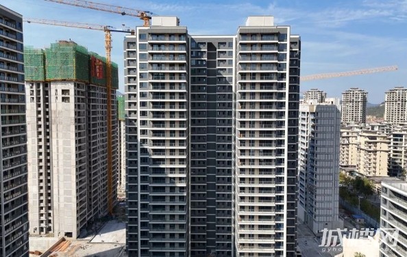 贵阳融汇湖城一品发布10月最新工程进度 多栋楼完成主体封顶